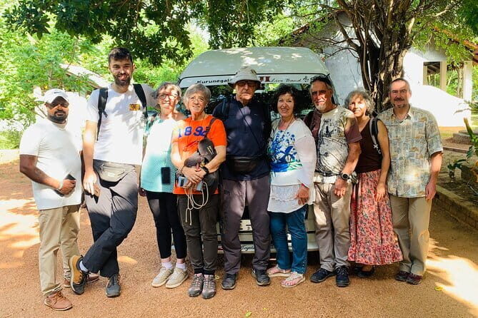 From Colombo Airport to Sigiriya or Kandy Private Transfer - The Booking and Pickup Process