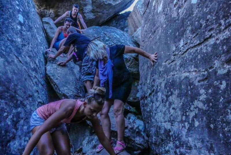 From Colombo: Dambulla and Pidurangala Rock climb Day Trip - Lunch and Rest