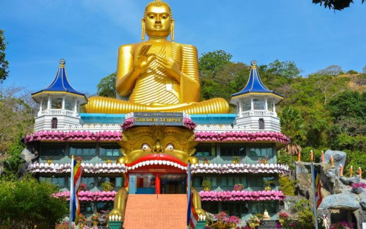 From Colombo/Negombo: Sigiriya and Dambulla Day Trip - Dambulla Cave Temple