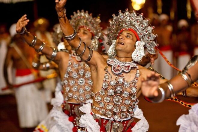From Colombo to Kandy Day Trip by Private Transportation - Important Information