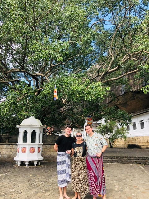 From Colombo to Sigiriya and Dambulla Private Full-Day Tour - Dambulla Royal Cave Temple