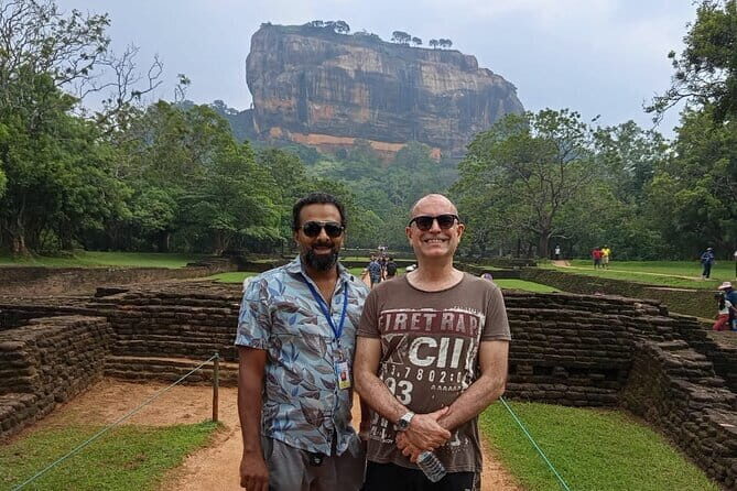 From Colombo to Sigiriya & Dambulla Day Tour - Good To Know
