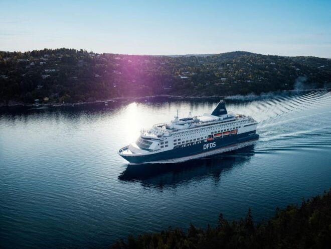 From Copenhagen: 2-Night Round Trip Cruise to Oslo - Onboard Experiences and Entertainment