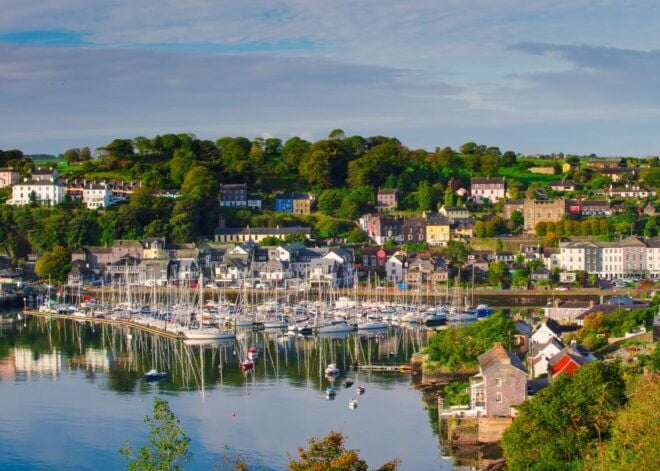 From Cork: County Cork Highlights Tour With Entrance Tickets - Visiting the Historic Port Town of Cobh and Optional Titanic Museum Visit