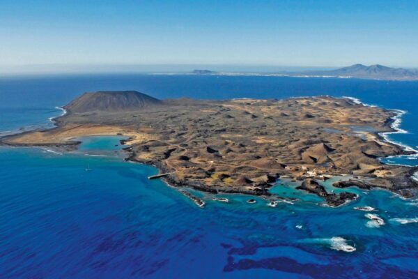 From Corralejo: Lobos Island Entrance and Snorkel Activity - Host or Greeter Information