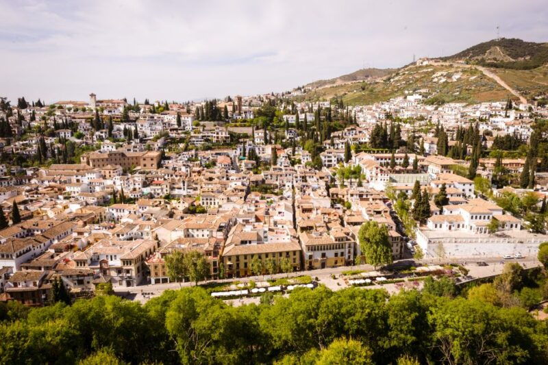 From Costa Del Sol: Granada, Alhambra & Generalife Tour - Good To Know