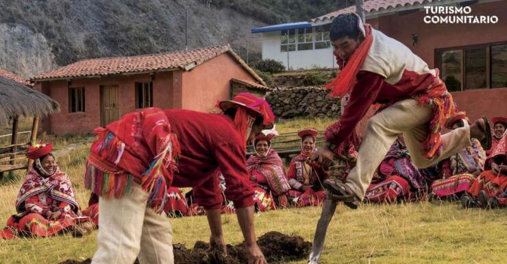 From Cusco: Experiential Tourism in Huilloc - Sacred Valley - Experiential Experience
