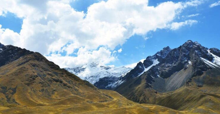 From Cusco: Full-Day Touristic Bus to Puno With Guided Tours - Tour Itinerary