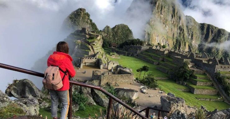 From Cusco: Machu Picchu 2-day Budget Tour by Car - Live Tour Guide and Itinerary Info