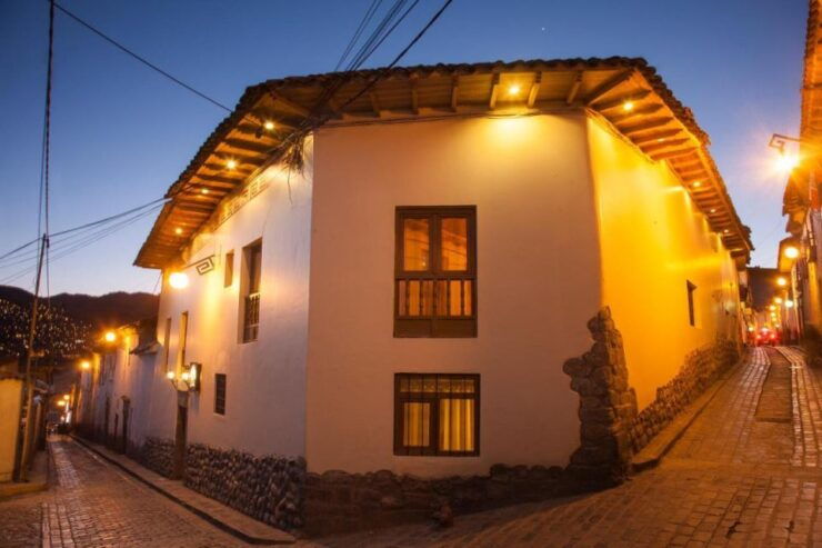 From Cusco: Night Tour Private by the Historical Center - Tour Features