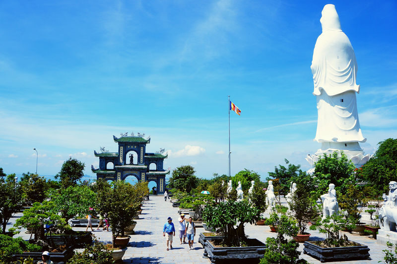 From Da Nang: Da Nangs No. Attraction with 3D Museum, Greek Santorini-style Son Tra Marina, Downtown Da Nang - Should you book this Da Nang tour?