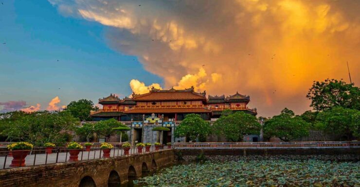 From Da Nang: Hue Guided Day Trip With Lunch Private Tour - Itinerary and Highlights