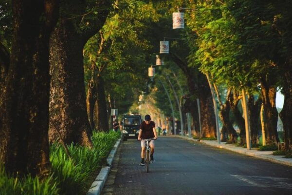 From Da Nang: Package Hue City Tour 2days Sightseeing Guided - Scenic Drive and Attractions