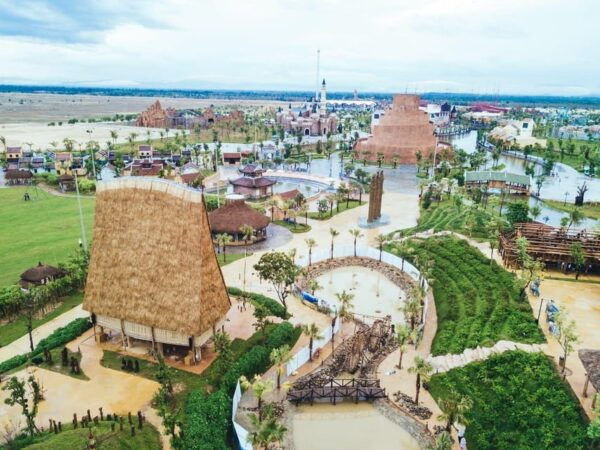 From Da Nang: Vinwonders South Hoi an Day Trip Guided Tour - Tips for a Great Experience