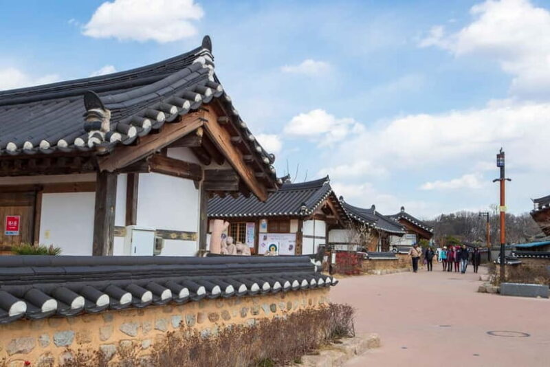 From Daegu: Gyeongju UNESCO Tour 7 Highlights with Bulguksa - Transportation and Group Dynamics