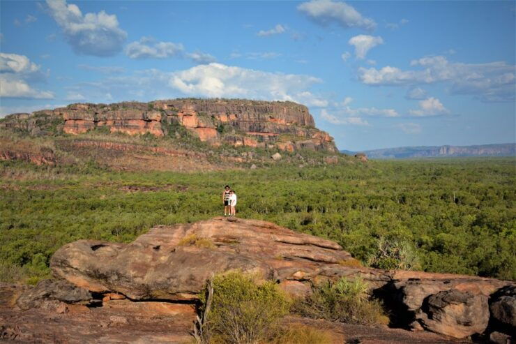 From Darwin: 2-Day Kakadu Tour With Hotel, Cruise & Rock Art - Aboriginal Culture Immersion
