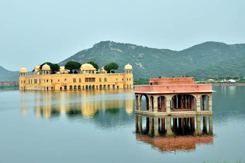 From Delhi: 2-Day Agra & Jaipur Golden Triangle Guided Tour - Discovering the Highlights of Indias Golden Triangle