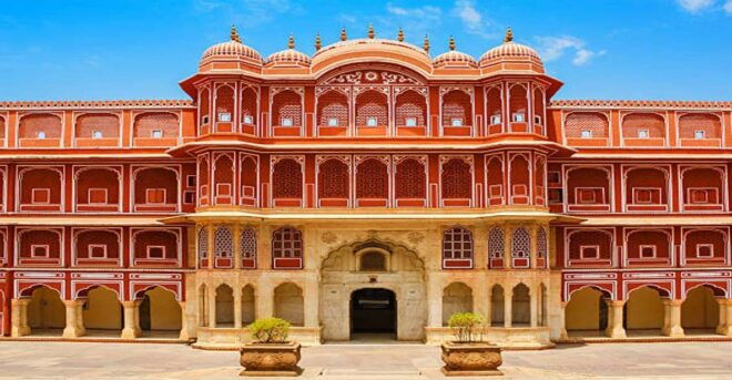 From Delhi: 2-Day Jaipur Private Guided Tour - Tour Experience