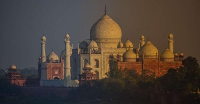 From Delhi: 2-Day Taj Mahal Sunrise Tour With Fatehpur Sikri - Inclusions Provided in the Tour