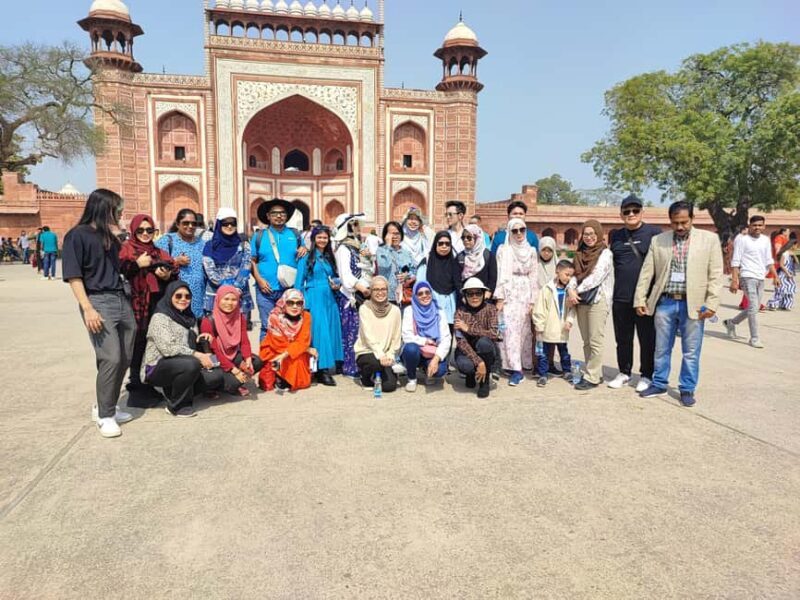 From Delhi: 5* Hotel Meal & Taj Mahal Sunrise Trip by Car - Experience a Luxurious Day Trip to the Taj Mahal and Agra from Delhi