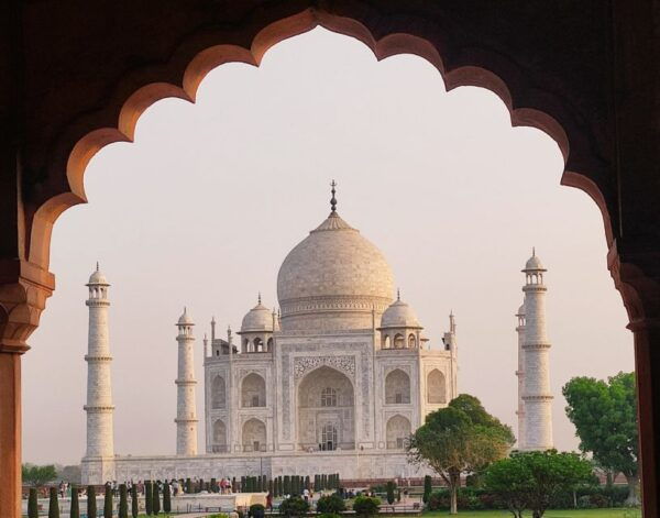 From Delhi: Agra City Overnight and Taj Mahal Tour by Car - The Sum Up