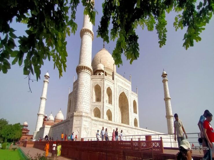 From Delhi: Agra City Sightseeing Tour With Guide & Driver - Language Options and Inclusions