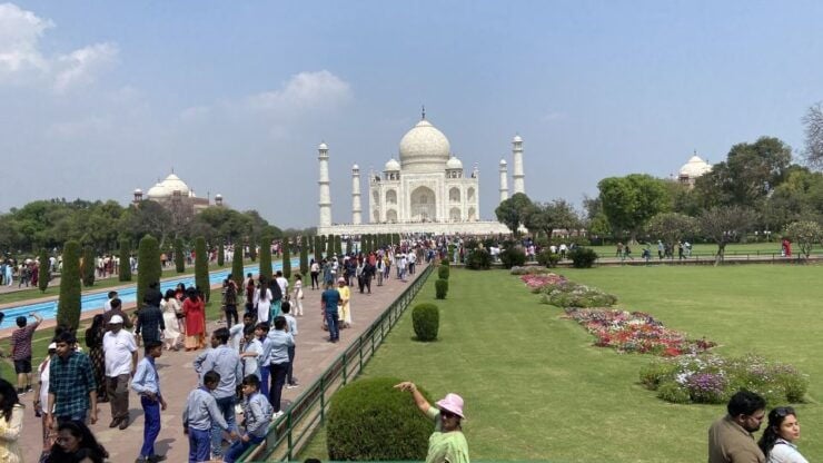 From Delhi: Agra Day Tour by Gatimaan Train With Taj Mahal - Experience