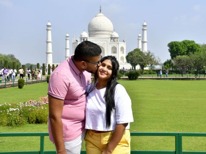 From Delhi: Agra Fort and Taj Palace Express Tour by Train - Live Tour Guide Services