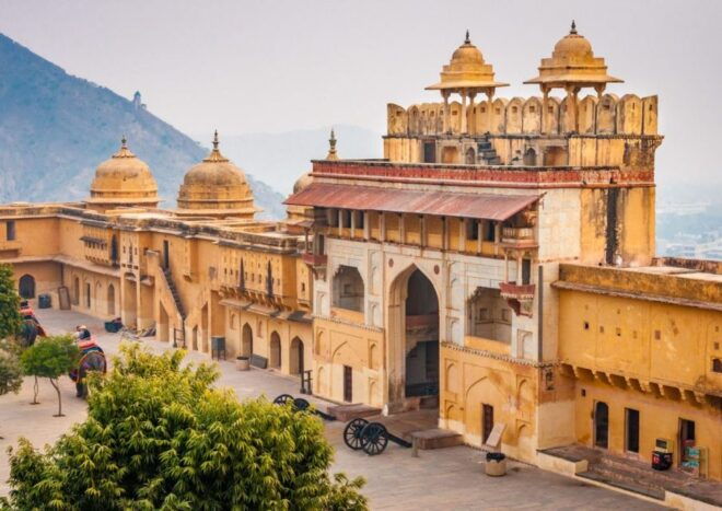 From Delhi: Agra, Jaipur 4-Day Luxury Golden Triangle Tour - Day 2 - Agra to Jaipur