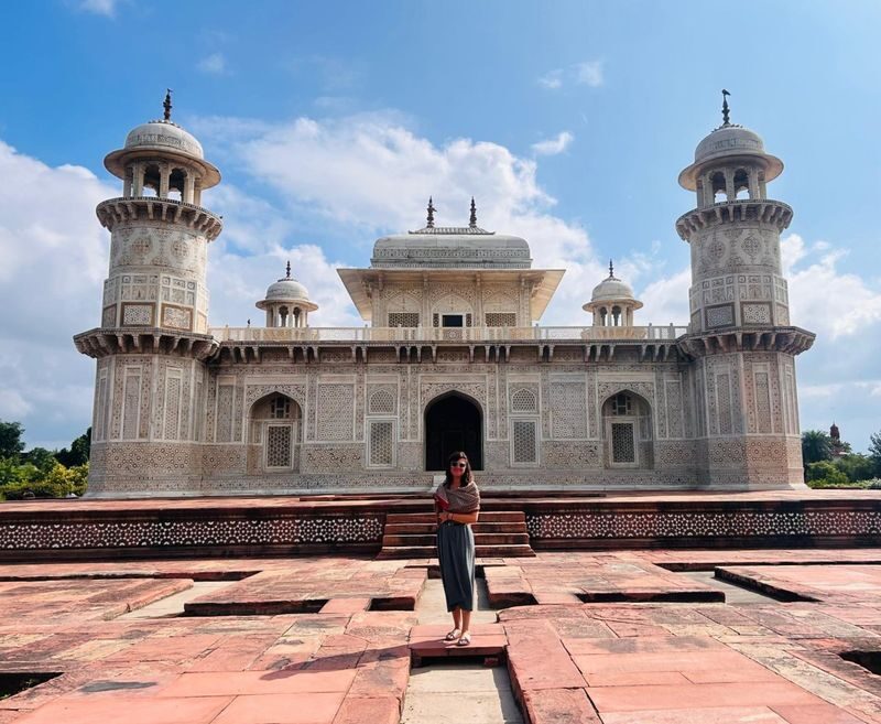 From Delhi/Agra/Jaipur: Taj Mahal, Agra Fort and Baby Taj Tour - The Baby Taj: a small optional extra