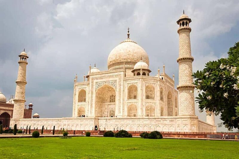 From Delhi/Agra: Sunrise Taj Mahal Agra tour with 5* Lunch - Good To Know