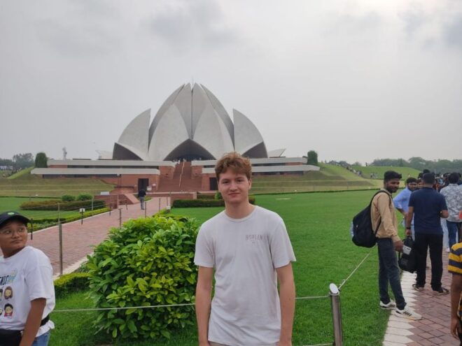 From Delhi Airport: Layover Guided Old & New Delhi Tour - The Sum Up