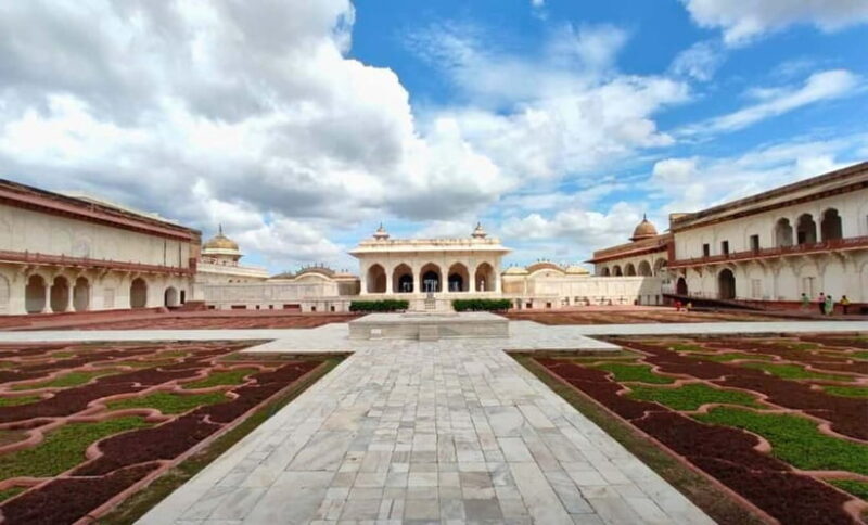 From Delhi: All Inclusive Tajmahal & Agra Trip by Fast Train - The Journey from Delhi to Agra: What to Expect