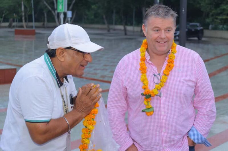 From Delhi: Day Trip to Taj Mahal, Agra Fort & Elephant SOS - Potential Drawbacks