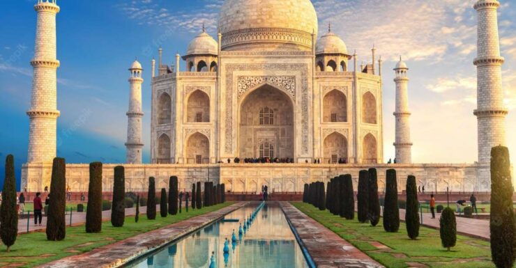 From Delhi: Day Trip To Taj Mahal And Agra Fort By Car - Trip Overview