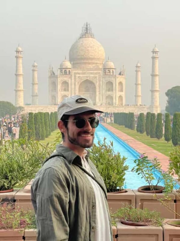 From Delhi: Express Taj Mahal Tour with Tickets, Guide & Car - A Closer Look at Mughal Architecture: Agra Fort