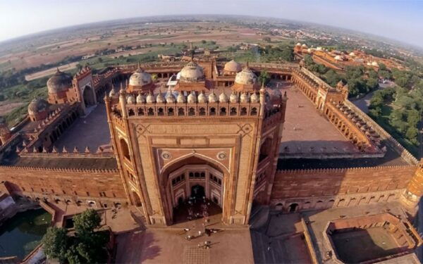 From Delhi: Famous Places Taj Mahal & Fatehpur Sikri Tour - The Sum Up