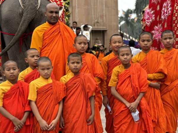 From Delhi :- Golden Triangle Tour With Varanasi 7n/8d - The Sum Up