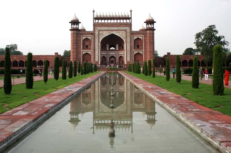 From Delhi / Gurgaon / Noida: Taj Mahal Private Tour by Car - Transportation & Comfort