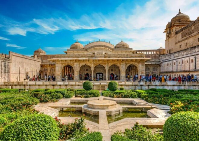From Delhi : Jaipur City & Amer Fort Tour By Private Car - Activity Features & Itinerary