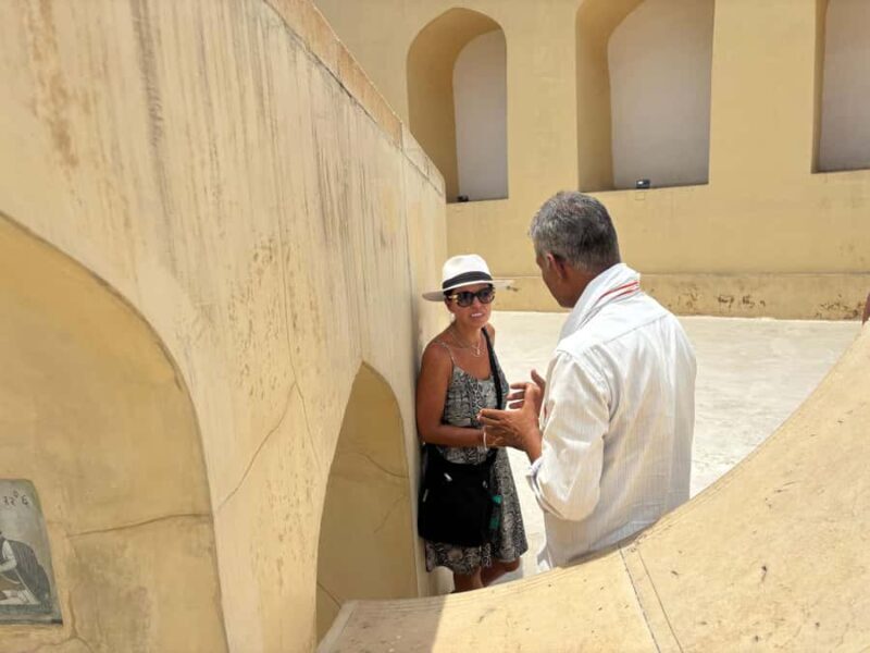 From Delhi: Jaipur Guided City Tour By AC Car - A Detailed Look at the Tour Experience