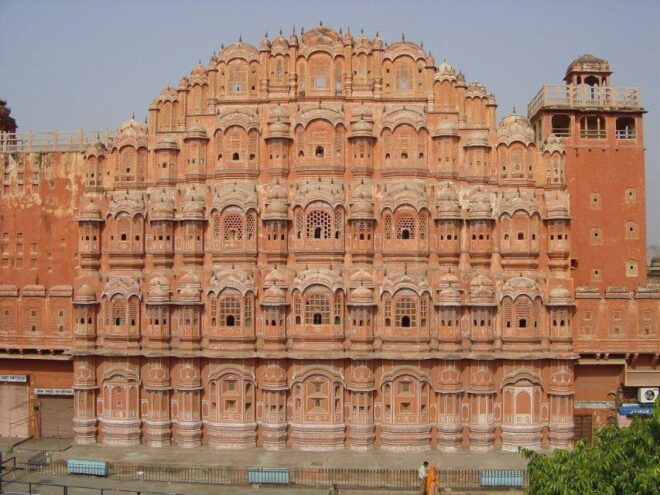 From Delhi: Jaipur Guided City Tour With Hotel and Transfer - Experience