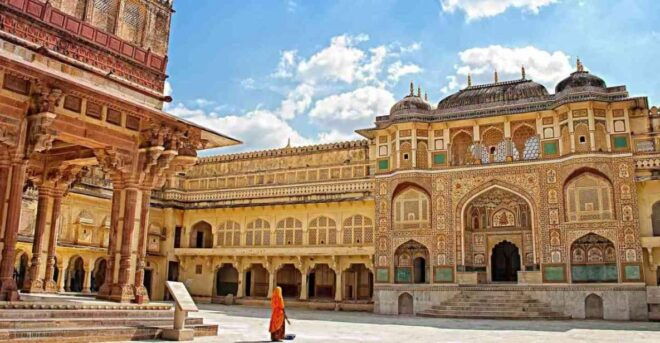From Delhi: Jaipur Guided City Tour With Pickup - Tour Itinerary
