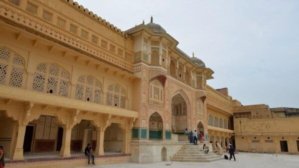 From Delhi: Jaipur Guided City Tour With Pickup - Languages Available