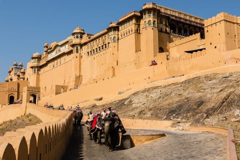 From Delhi: Jaipur Private Full-Day Guided Tour - The Itinerary Breakdown: What You Can Expect
