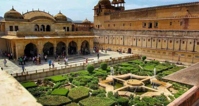 From Delhi: Jaipur Private Full-Day Guided Tour - City Palace and Jantar Mantar - Architectural Marvels