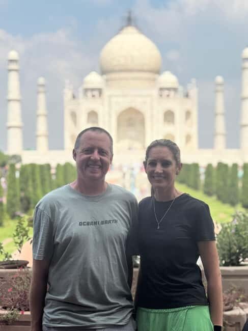 From Delhi Lavish Taj Mahal Tour with Luxury Car & VIP Entry - Good To Know