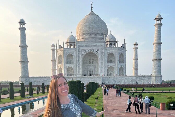 From Delhi: Luxury Group tour of Agra by Car- TOP RATED TOUR - FAQ