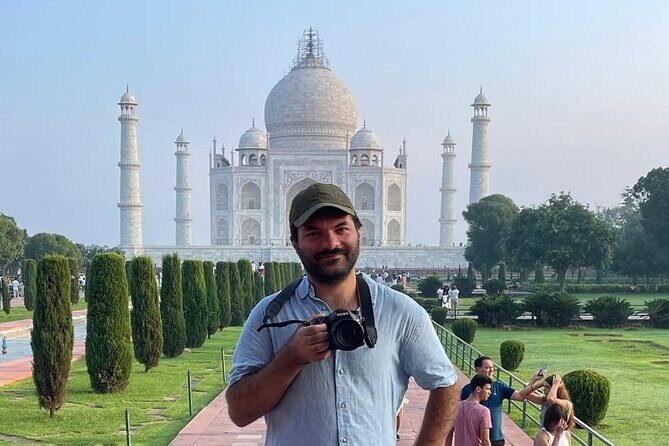 From Delhi: Luxury Group tour of Agra by Car- TOP RATED TOUR - Frequently Asked Questions