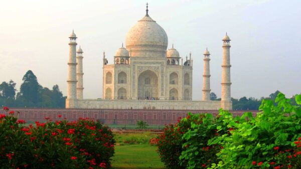 From Delhi: Luxury Taj Mahal Tour By India's Fastest Train - Common Questions
